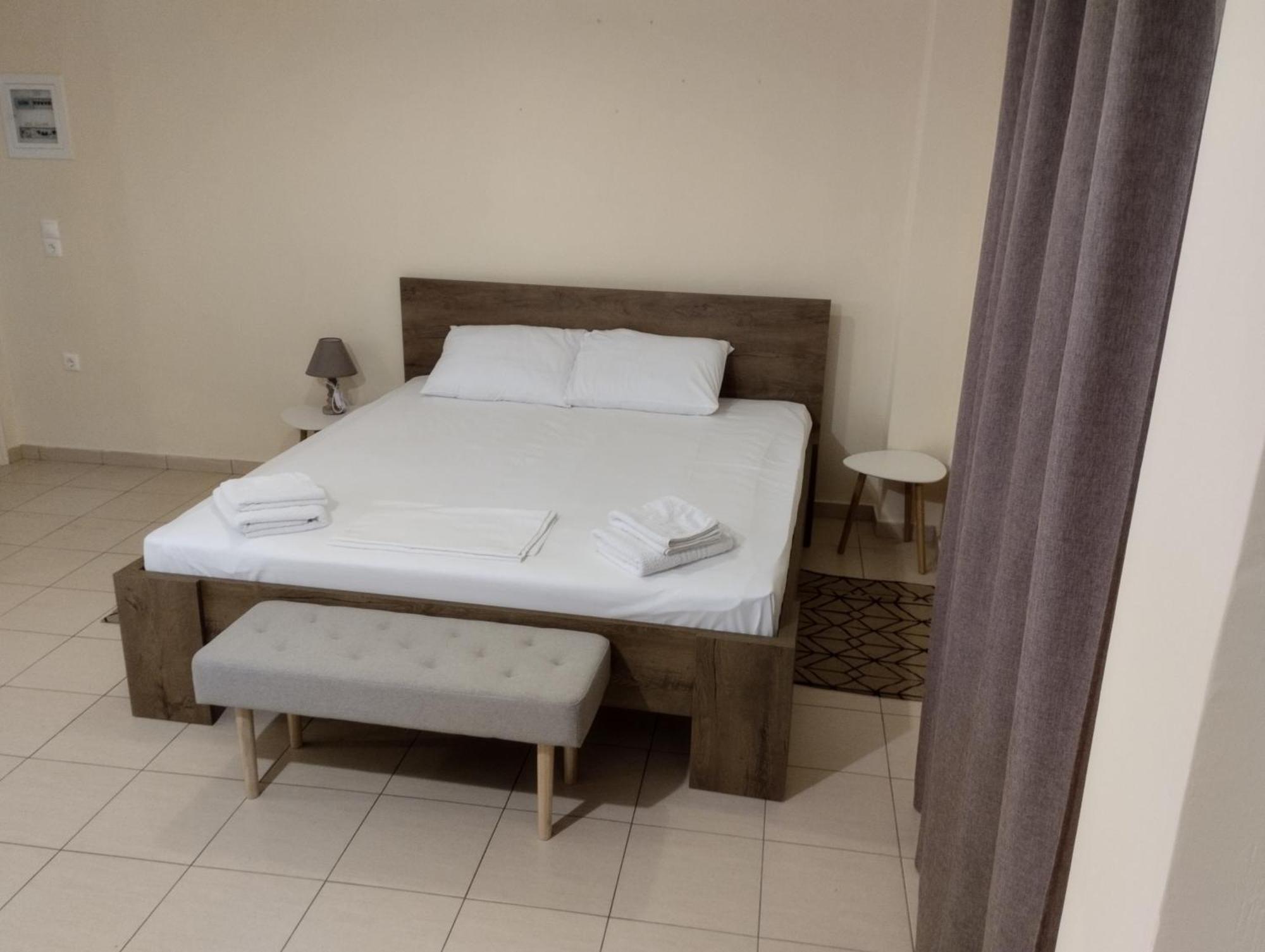 Apartment διατίθεται γκαρσονιερα